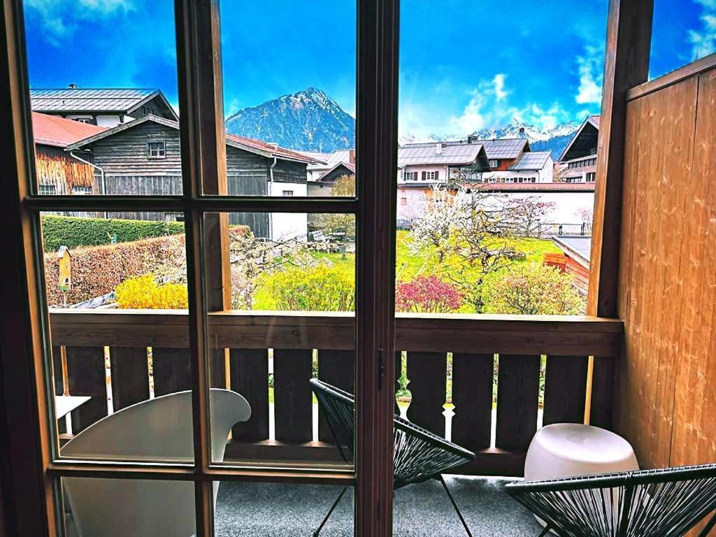 Engels Landhaus Оберстдорф Экстерьер фото