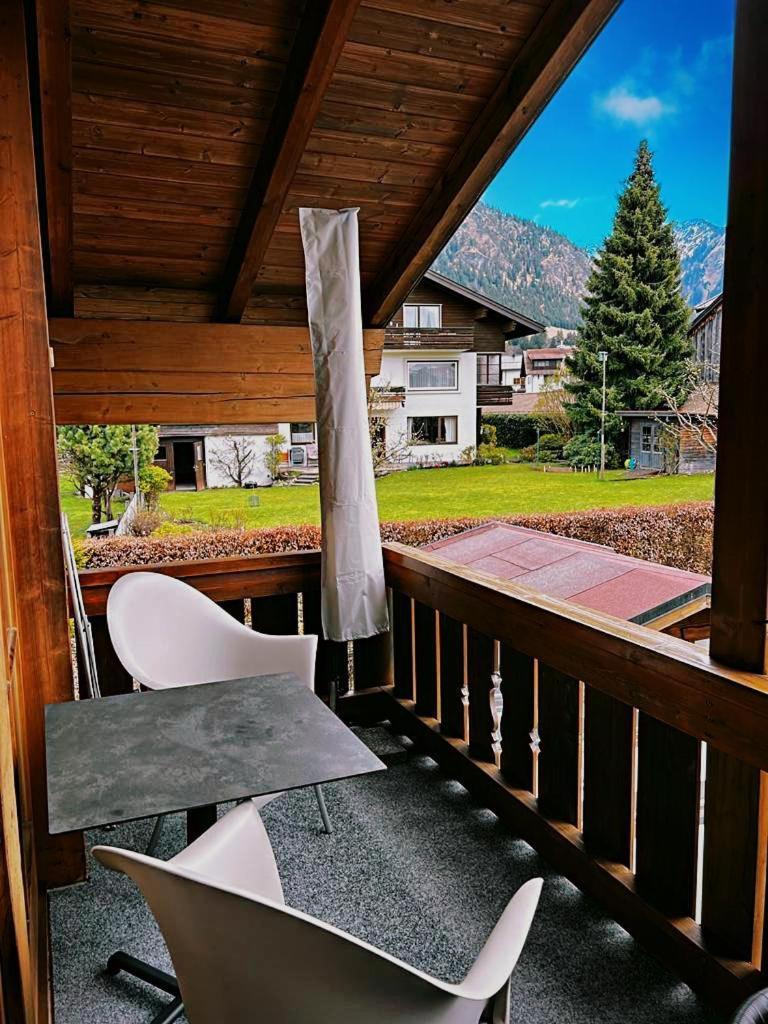 Engels Landhaus Оберстдорф Экстерьер фото